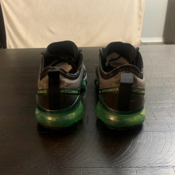 Nike 4.5 Air VaporMax Scream Green Shoes - Picture 3 of 11